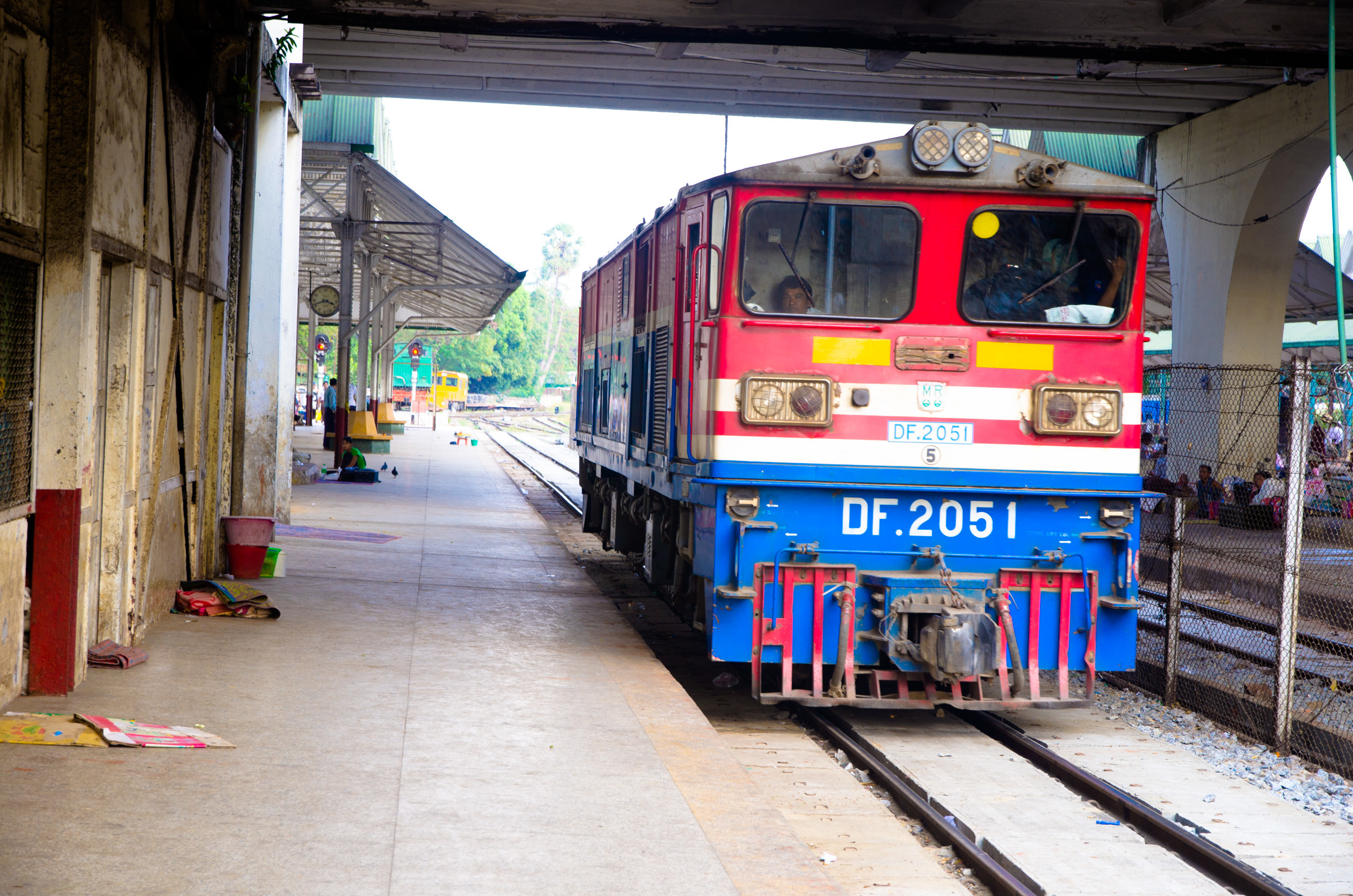 ヤンゴンからバガンへ夜行列車の旅
