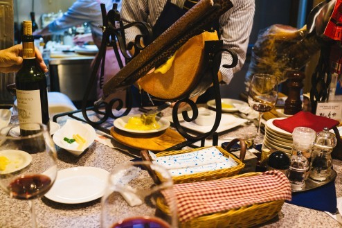 ラクレットをあたためているところ