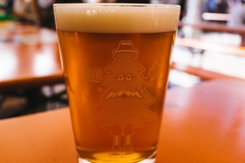 オクトーバーフェストも同時開催で北海道のビールが飲めた。これは網走の地ビール。