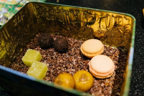 トリュフ/ パチパチオレンジ/ バラ/ ライチ/ オリーブオイル