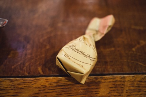 食後のカフェについてくるチョコレート、これ美味しい