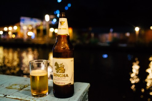 夜はビール飲みながら過ごす幸せ