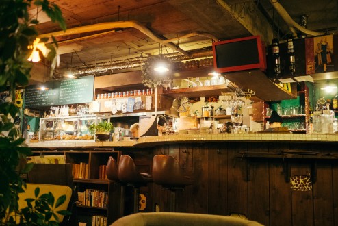 CAFE KOCSI (カフェ コチ)