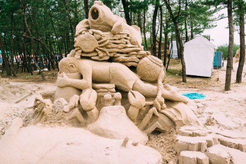 水死体にみえて驚く。が、きっと違う。