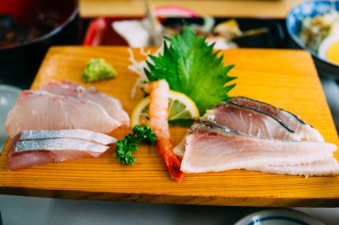 この刺身の食べ比べが贅沢