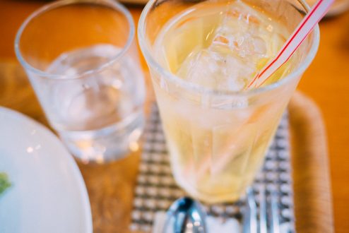 農場から直送されるハーブティーも美味しい